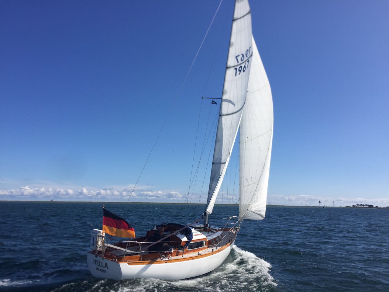 0E641E55 3D9B 44F0 B33E 110661B1A81B