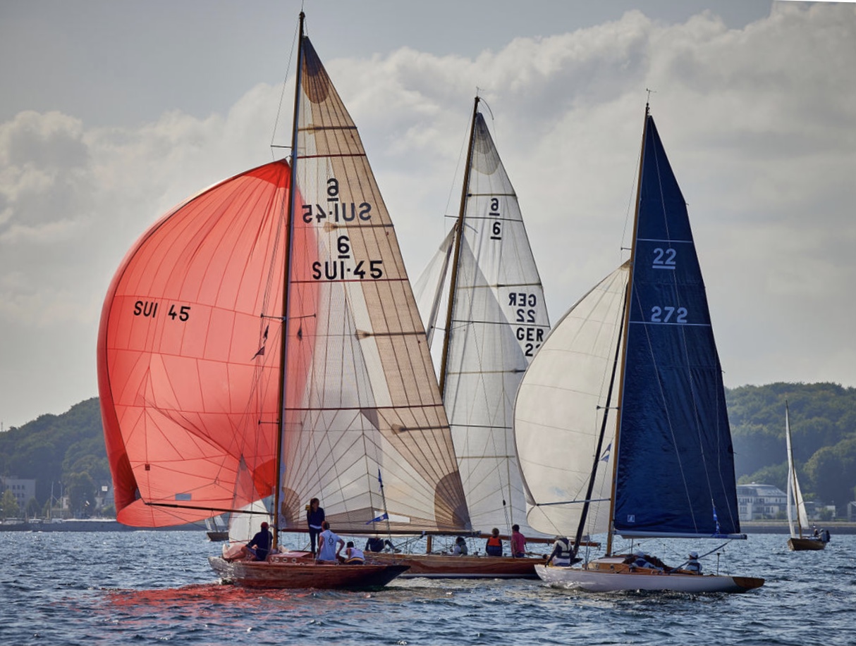 A767408F CDD5 4E68 9E40 418F9460E30B