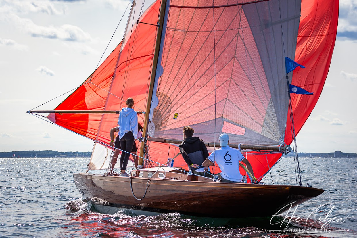 AB4634CB EDCF 4E32 8898 945C9ACC0DB1