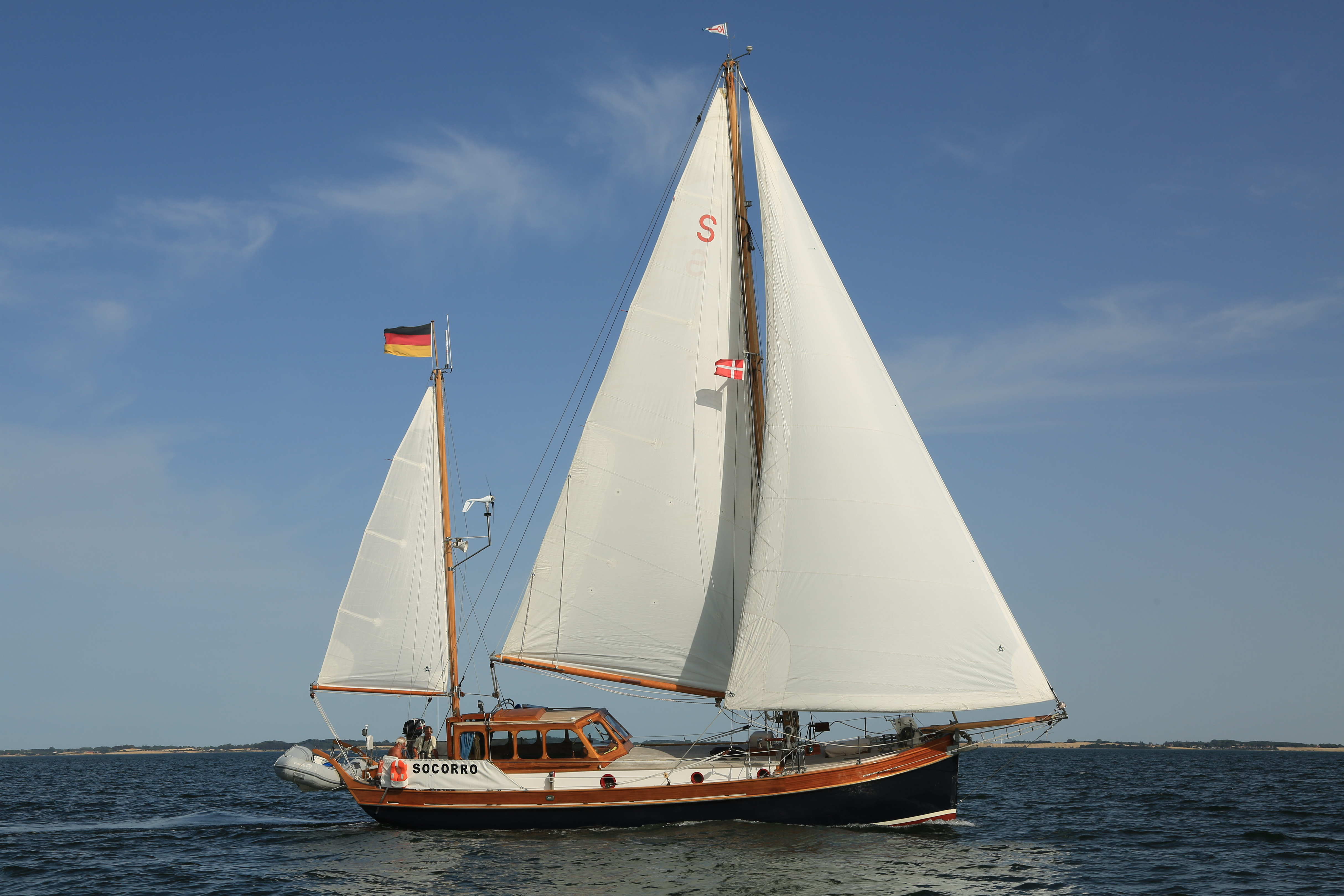 EFC87FD8 BEB8 4FE0 9447 8FD385B73FB3