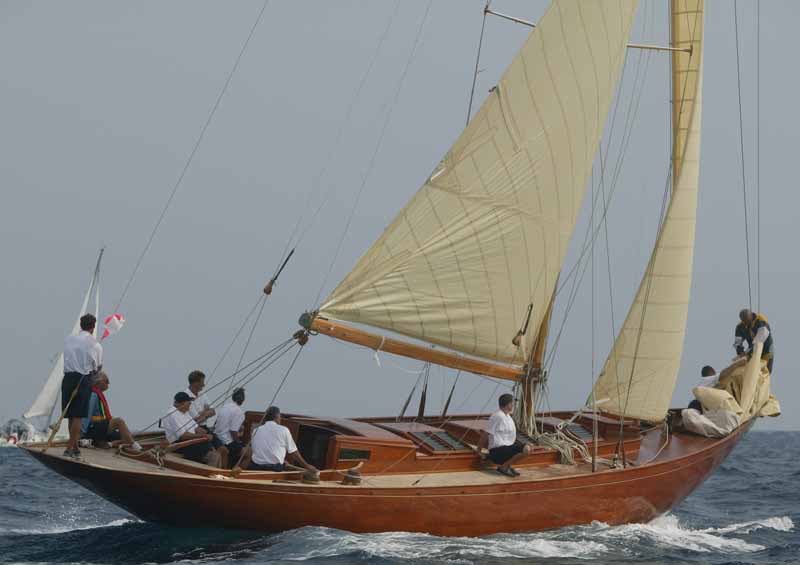 Eilidh aux voiles de Saint-Tropez 2004.