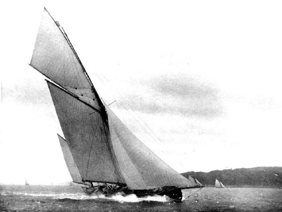 Leander (Schwesterschiff der Artemis)
